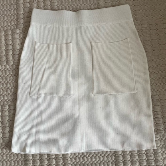 White Ribbed Skirt - Picture 3 of 3